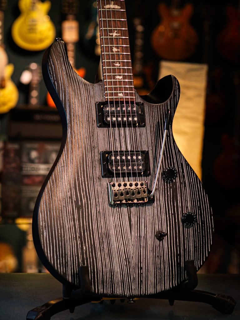 PRS SE Swamp Ash CE 24 — 