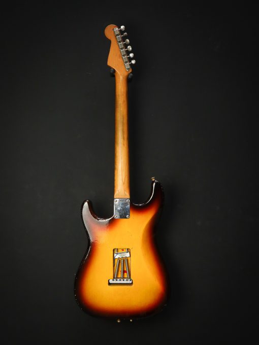 1965 Fender Stratocaster - Image 18