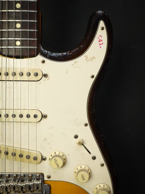 1965 Fender Stratocaster - Image 12