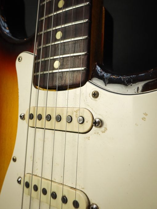 1965 Fender Stratocaster - Image 11