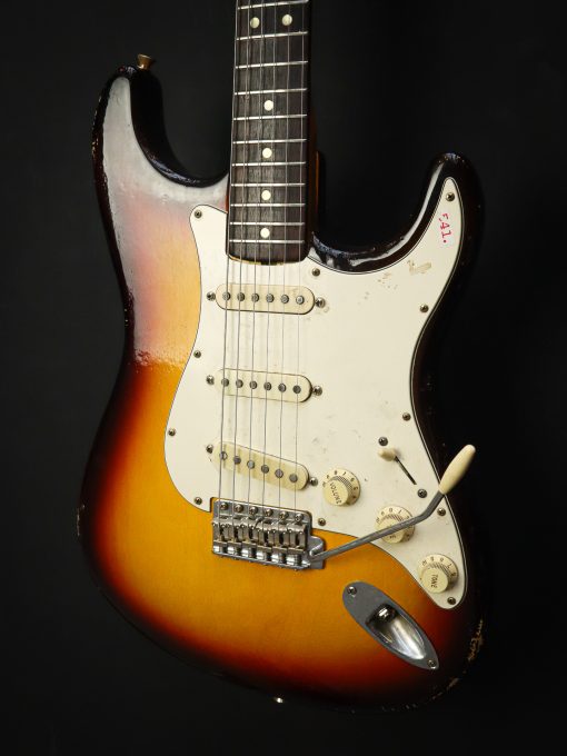 1965 Fender Stratocaster - Image 10