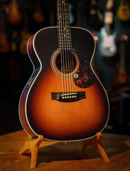 Maton Troubadour Traditional